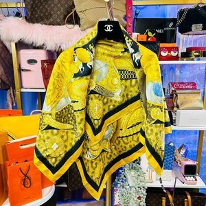 Rare Hermes silk scarf 34"x35" Casques Et Plumets Royal Eagle Gold